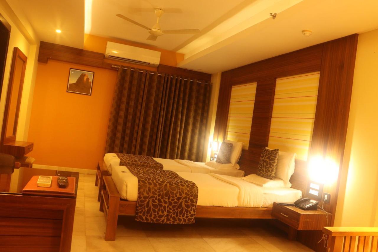 Hotel Madhuvan Serai Manipal Luaran gambar