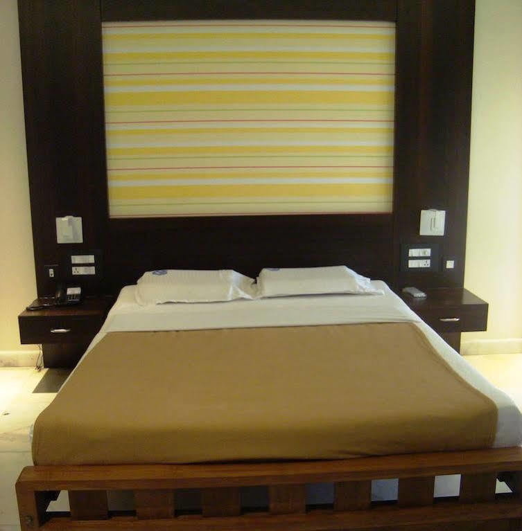 Hotel Madhuvan Serai Manipal Luaran gambar